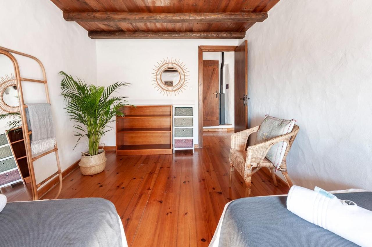 Santo Isidoro Oliveira Surf House Ericeiraヴィラ エクステリア 写真